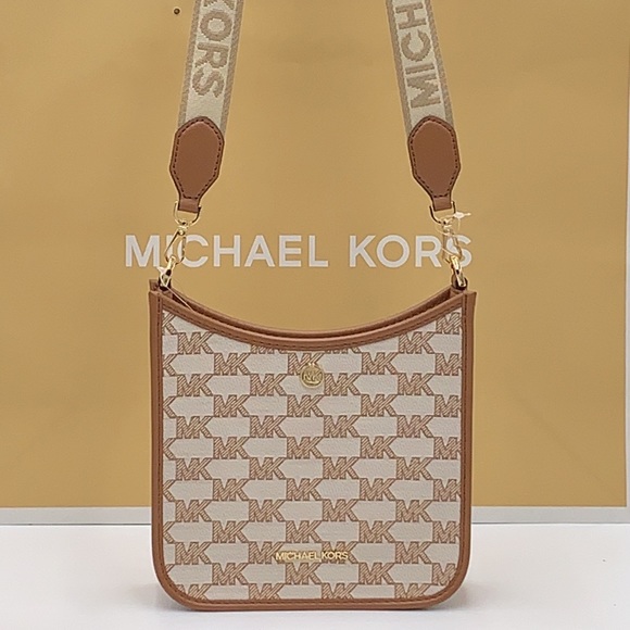 MICHAEL KORS Briley Small Logo Messenger Xbody Bag LUGGAGE MULTI COLOR - Picture 14 of 16